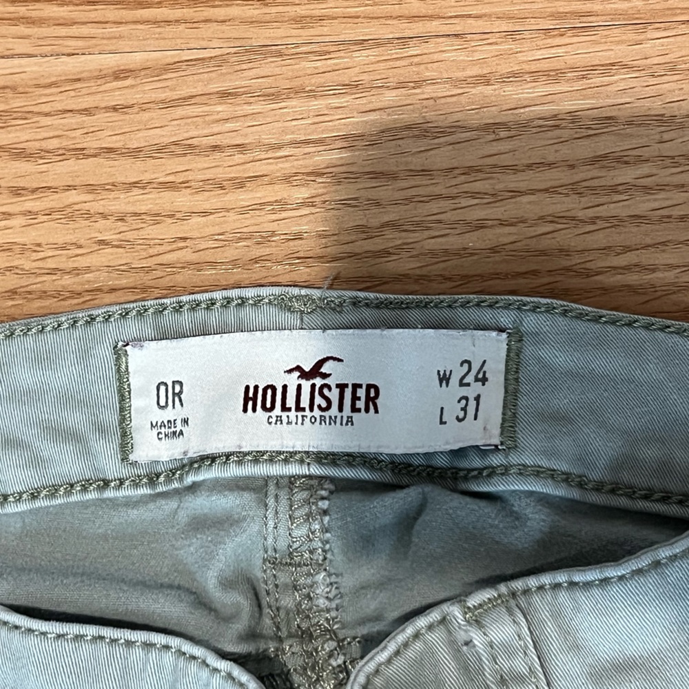 Hollister light green skinny jeans